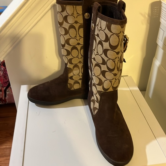 COACH TULLIP BROWN MONOGRAM BOOTS A7746 SIZE 6B TALL PULL UP BOOTS - Picture 5 of 9